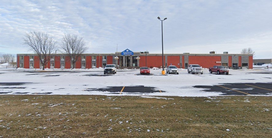 Crookston Inn