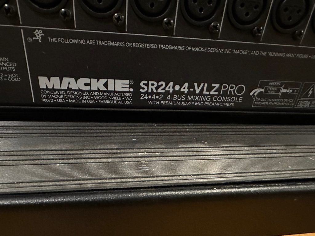 Mackie SR 24.4-VLZ Pro 4-Bus Mixing Console